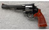Smith & Wesson Model 29-10 Classic .44 Magnum in Like New Condition - 2 of 3