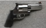 Smith & Wesson 500 4 Inch Stainless Steet .500 S&W Like New In Case. - 1 of 3