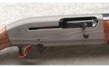 Beretta A400 12 Gauge 26 Inch Like new in case - 2 of 7