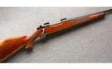 Weatherby Mark V Deluxe in .30-06 Sprg. Excellent Condition - 1 of 7