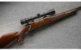 Weatherby Mark V Deluxe in .300 WBY Mag With Weathby Scope. - 1 of 7