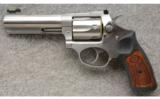 Ruger SP101 in .327 Fed Magnum. Like new in Case - 3 of 3