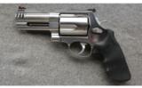 Smith & Wesson Model 500, 4 Inch Like New In Case - 3 of 3