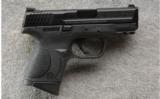 Smith & Wesson M&P 40, .40 S&W Like New - 1 of 1