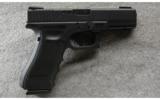 Glock Model 22 Gen 4 in .40 S&W Like New In Case - 1 of 1
