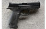 Smith & Wesson M&P 40, .40 S&W Like New in Case - 1 of 1