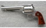Ruger Super Blackhawk Bisley in .454 Casull, Excellent Condition in the Case - 2 of 2