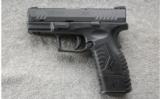 Springfield XDM-40 in .40 S&W. Very Nice Condition - 2 of 2