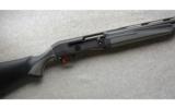 Remington Versamax, 12 Gauge, Game Gun In The Case - 1 of 7