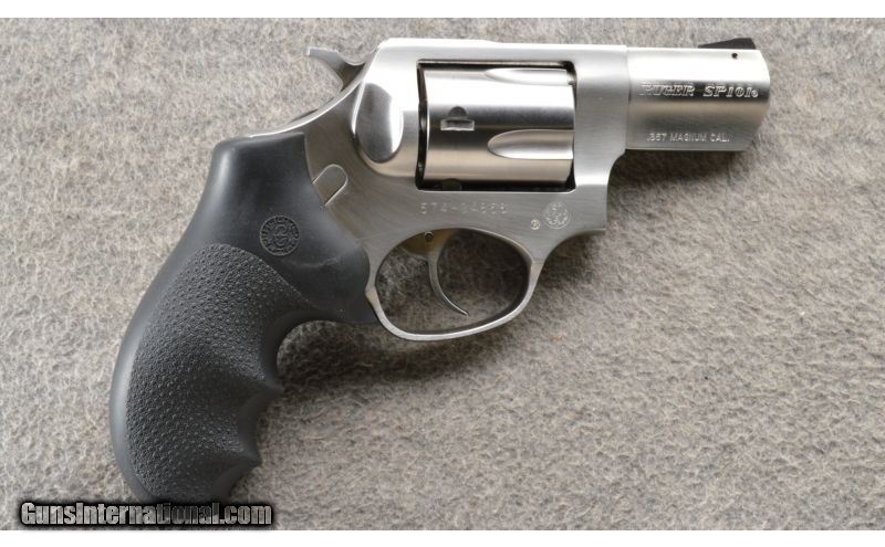 Ruger Sp101 In .357 Magnum With Soft Case And Holster.