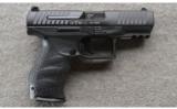 Walther PPQ in .40 S&W, Like New In Case - 1 of 3