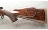 Weatherby Mark V Deluxe .257 Wby Mag Like New in Box - 9 of 9