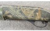Remington 11-87 Super Magnum 12 Gauge in Camo. - 4 of 9