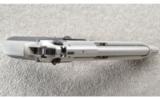 Beretta 92FS INOX in 9MM. Excellent Condition in The Box - 2 of 3