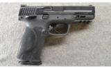 Smith & Wesson M&P M2.0 in 9MM As New In Case - 1 of 3