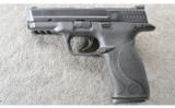 Smith & Wesson M&P 40 in .40 S&W In The Case - 3 of 3