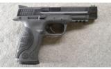 Smith & Wesson M&P 40 Pro Series in Excellent Condition - 1 of 3