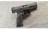 Heckler & Koch ~ VP 9 ~ 9 MM ~ In Case - 1 of 3