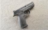 Smith & Wesson ~ M&P 40 ~ .40 S&W ~ In Case - 1 of 3