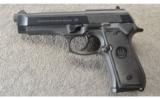 Beretta ~ 92D ~ 9MM ~ in Case - 3 of 3