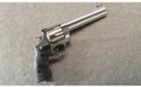 Smith & Wesson ~ 629-6 Classic ~ .44 Mag ~ In Case - 1 of 3