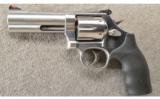 Smith & Wesson ~ 686-6 4 Inch ~ .357 Mag - 3 of 3