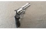 Smith & Wesson ~ 460 V ~ .460 S&W ~ In Case - 1 of 3