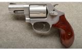 Smith & Wesson ~ 60-14 Lady Smith ~ .357 Mag ~ With Case - 2 of 2
