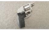 Smith & Wesson ~ 638-2 Airweight ~ .38 SPL - 1 of 2