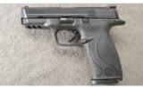 Smith & Wesson ~ M&P 40 ~ .40 S&W ~ In Case - 2 of 2