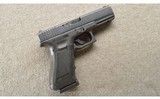 Glock ~ Model 22 ~ .40 S&W - 1 of 3