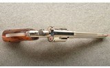 Smith & Wesson ~ Model 57 No Dash ~ .41 Magnum ~ Like new in case. - 3 of 3