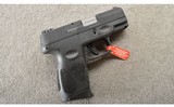 Taurus ~ G2c ~ 9mm ~ Like new - 1 of 3
