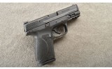Smith & Wesson ~ M&P 40 M2.0 ~ .40 S&W ~ With Case - 1 of 3