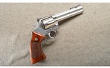 Smith & Wesson ~ 686 No Dash Silhouette ~ .357 Magnum - 1 of 3