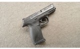 Smith & Wesson ~ M&P 40 ~ .40 S&W ~ In shipping box - 1 of 3