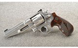 Smith & Wesson ~ Performance Center 627-5 ~ .357 Magnum ~ Unfired - 2 of 4