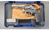 Smith & Wesson ~ 67-5 ~ .38 Special - 6 of 7