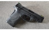 Smith & Wesson ~ M&P9 ~ Shield ~ EZ ~ M2.0 ~ 9 MM ~ Used - 1 of 6
