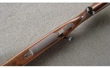 Weatherby ~ Mark V Bronze Sporter ~ 300 Winchester Magnum - 5 of 11