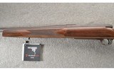 Weatherby ~ Mark V Bronze Sporter ~ 300 Winchester Magnum - 9 of 11