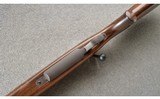 Weatherby ~ Mark V Bronze Sporter ~ 300 Winchester Magnum - 5 of 11