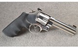 Smith & Wesson ~ Model 610-3 ~ 10 MM