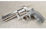 Smith & Wesson ~ 686-6 ~ 357 Magnum - 2 of 6