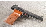 Smith & Wesson ~ Model 41 ~ .22LR