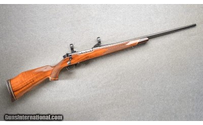 Weatherby ~ Mark V ~ .300 Weatherby Magnum