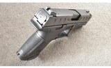 Beretta ~ APX ~ Compact ~ 9 MM ~ As New - 4 of 4