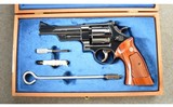 Smith & Wesson ~ Model 27-2 ~ .357 Magnum - 6 of 7