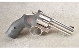 Smith & Wesson ~ 686-6 ~ .357 Magnum - 1 of 6