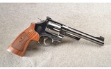 Smith & Wesson ~ Model 25-15 ~ 45 Colt